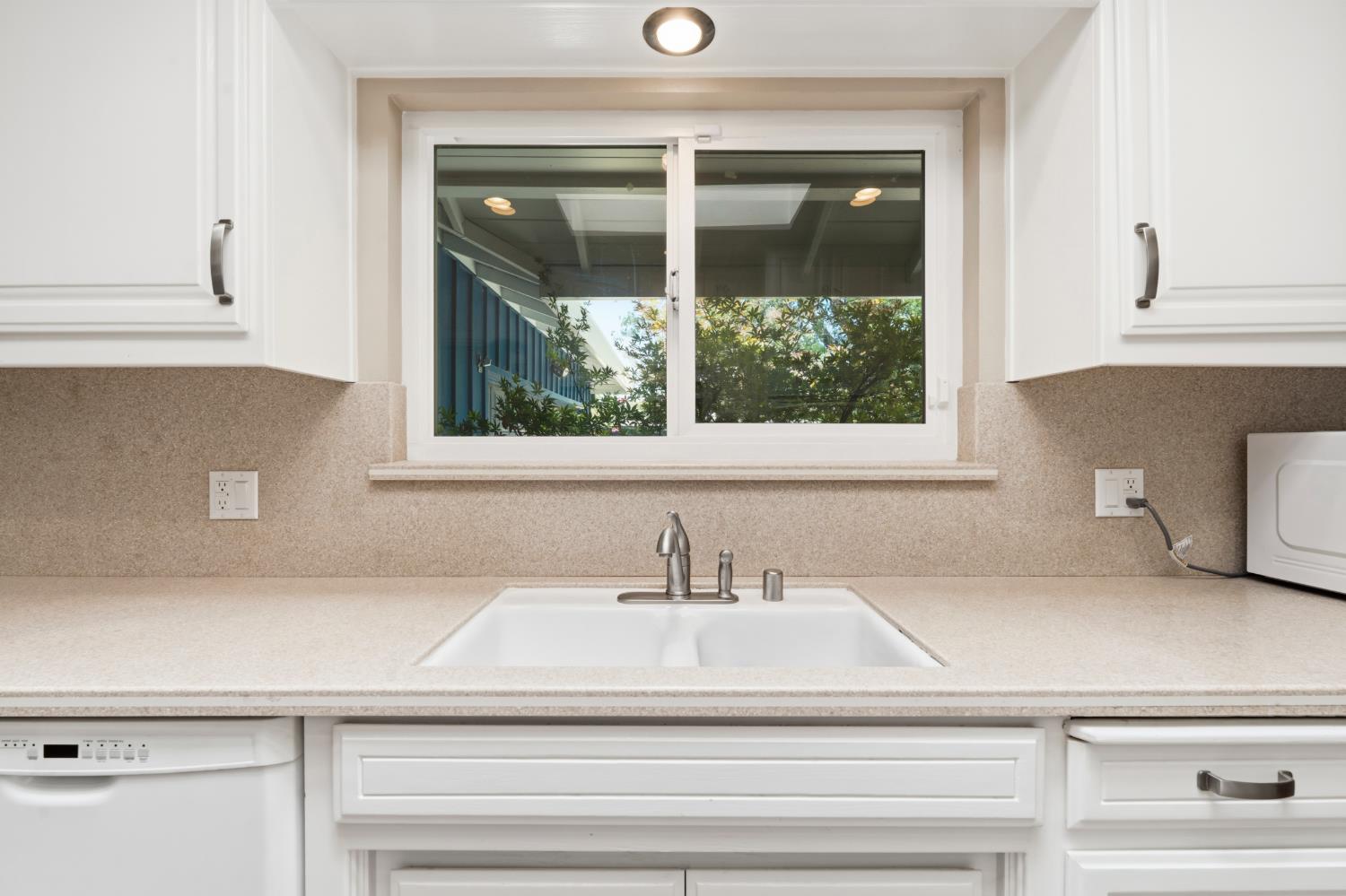2501 Ridgewood Ct, Modesto, CA 95350