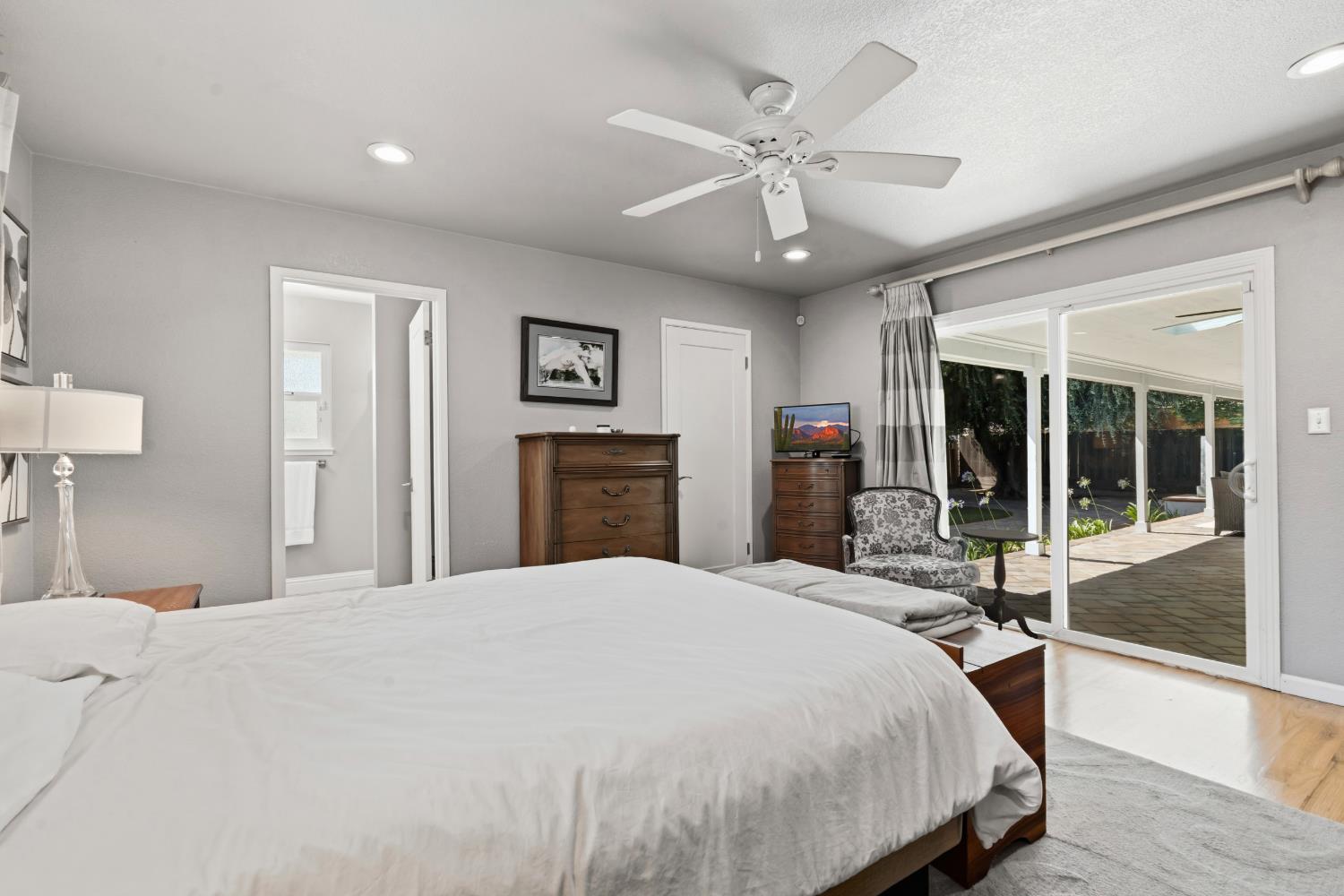 2501 Ridgewood Ct, Modesto, CA 95350