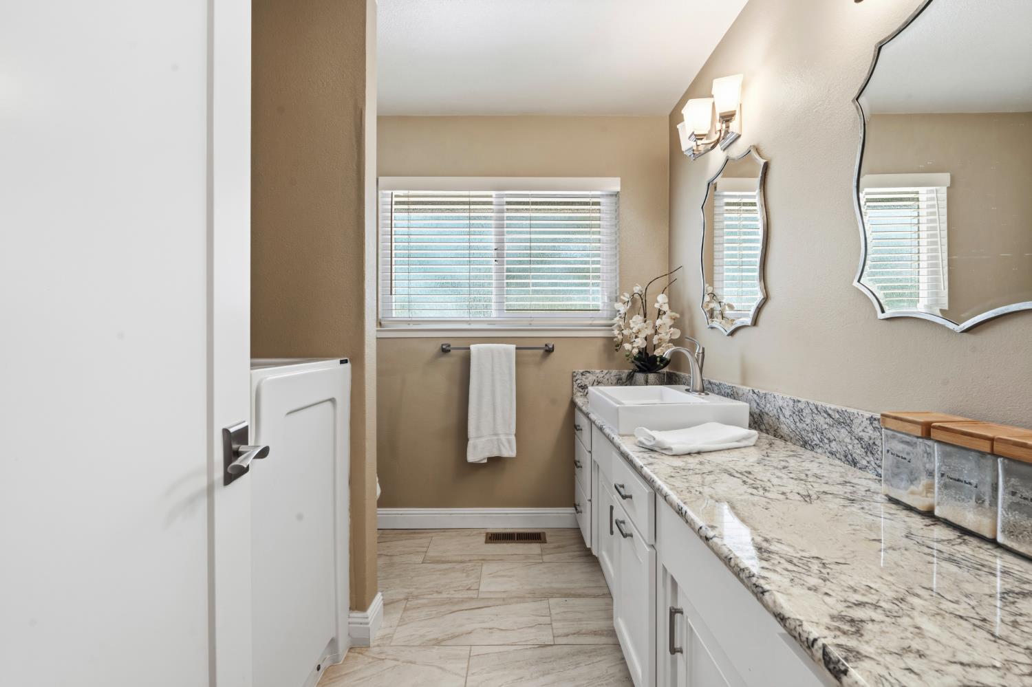 2501 Ridgewood Ct, Modesto, CA 95350