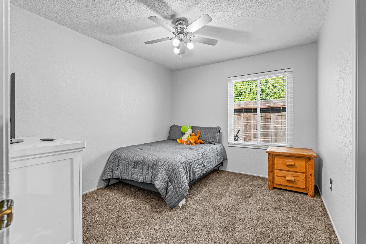 657 Gold St, Manteca, CA 95336