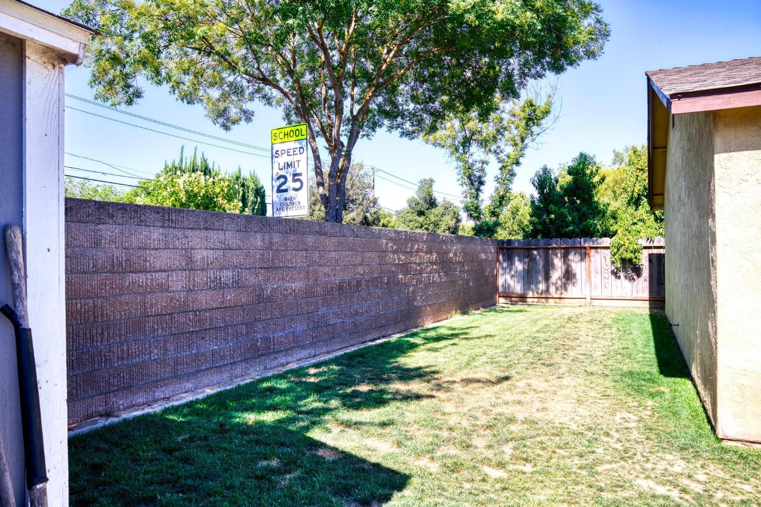 657 Gold St, Manteca, CA 95336