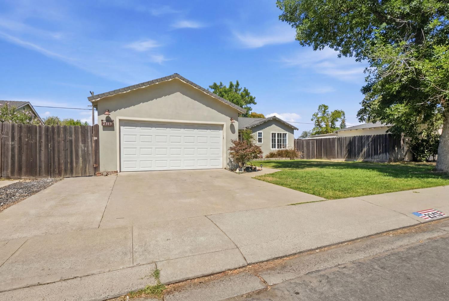 2313 Jasmin Ave, Modesto, CA 95350