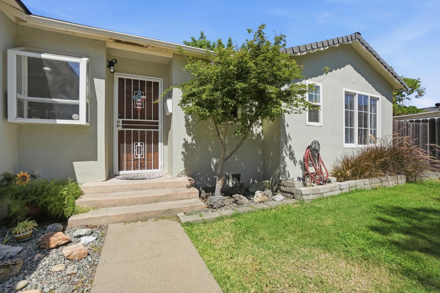 2313 Jasmin Ave, Modesto, CA 95350