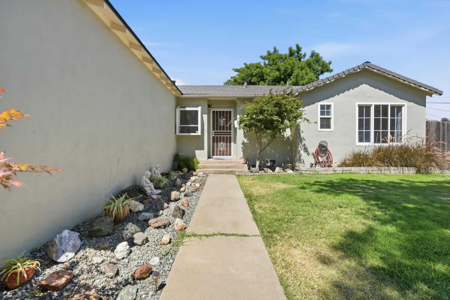 2313 Jasmin Ave, Modesto, CA 95350