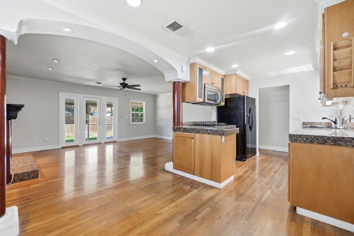 2313 Jasmin Ave, Modesto, CA 95350