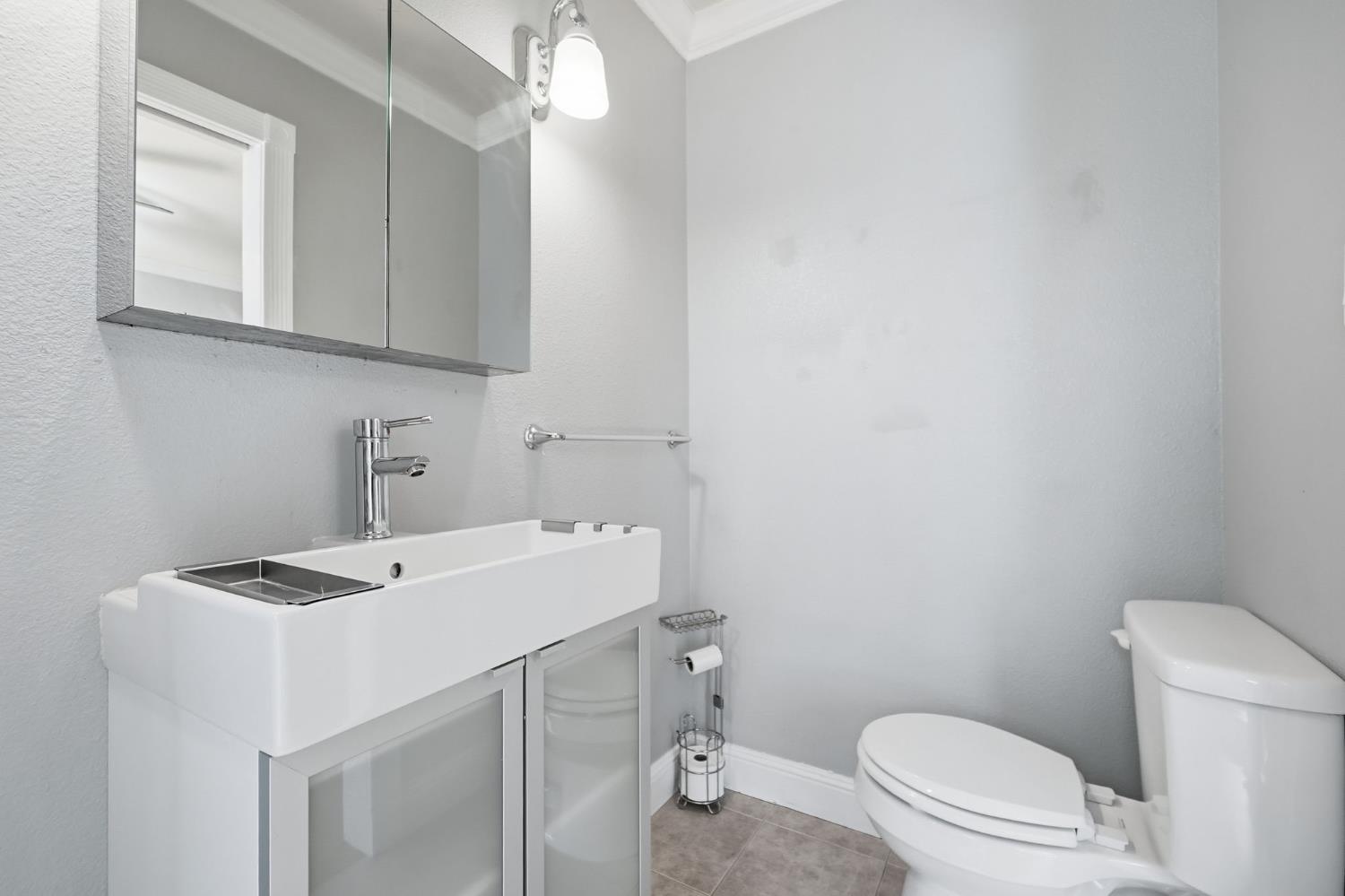 2313 Jasmin Ave, Modesto, CA 95350