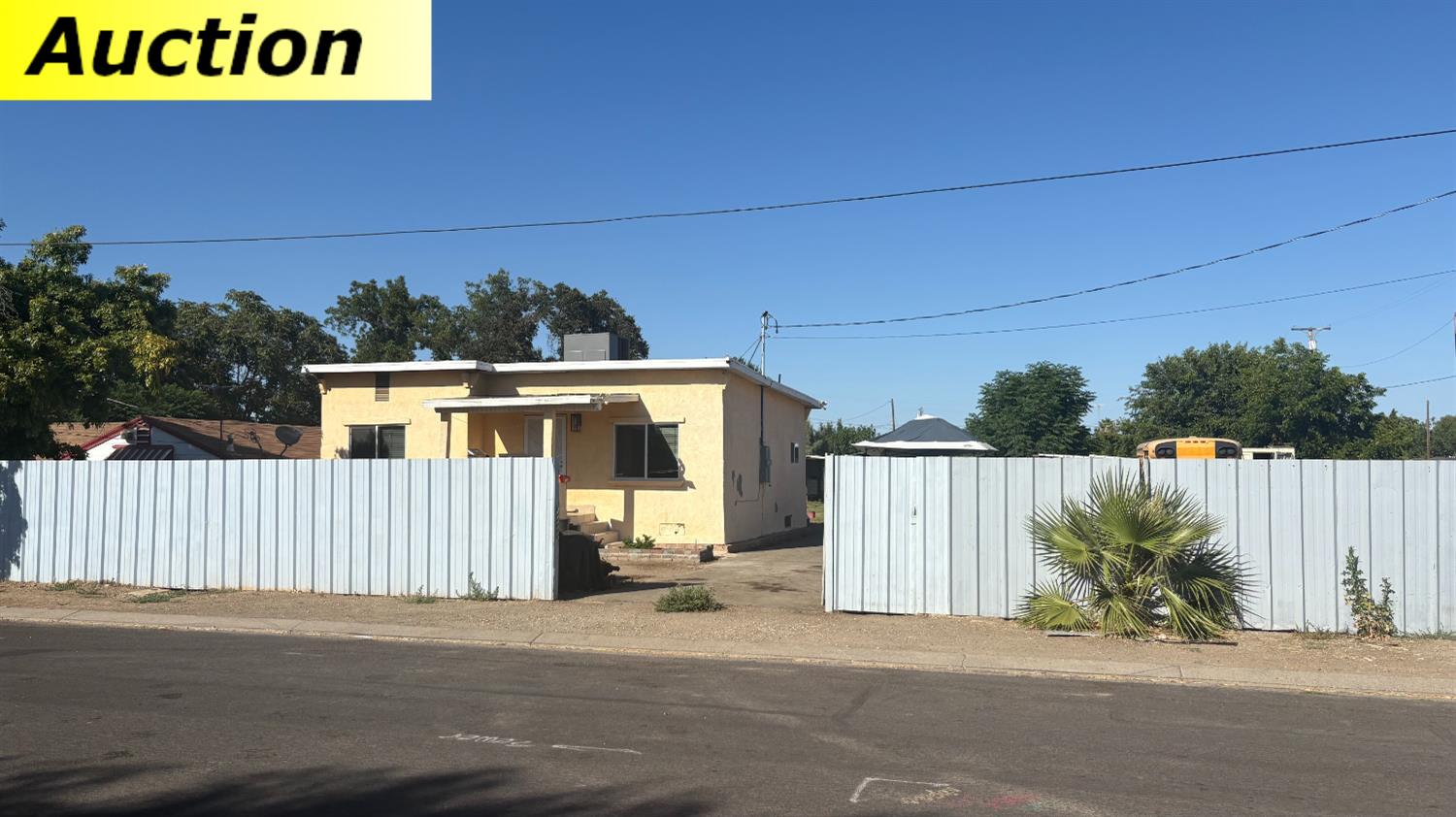 8716 Laird St, Patterson, CA 95363