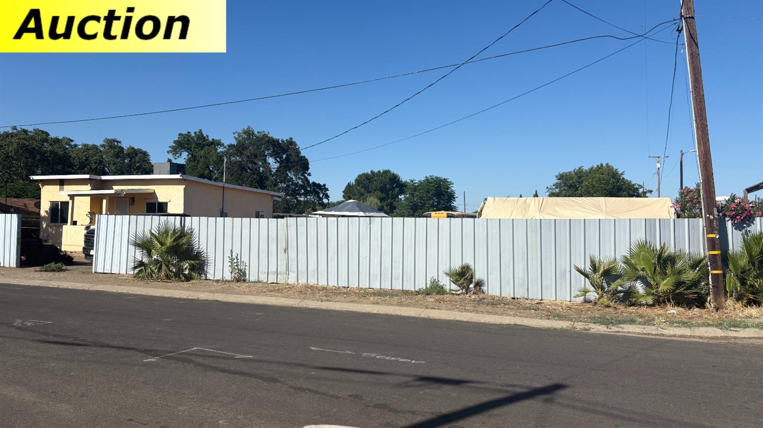 8716 Laird St, Patterson, CA 95363
