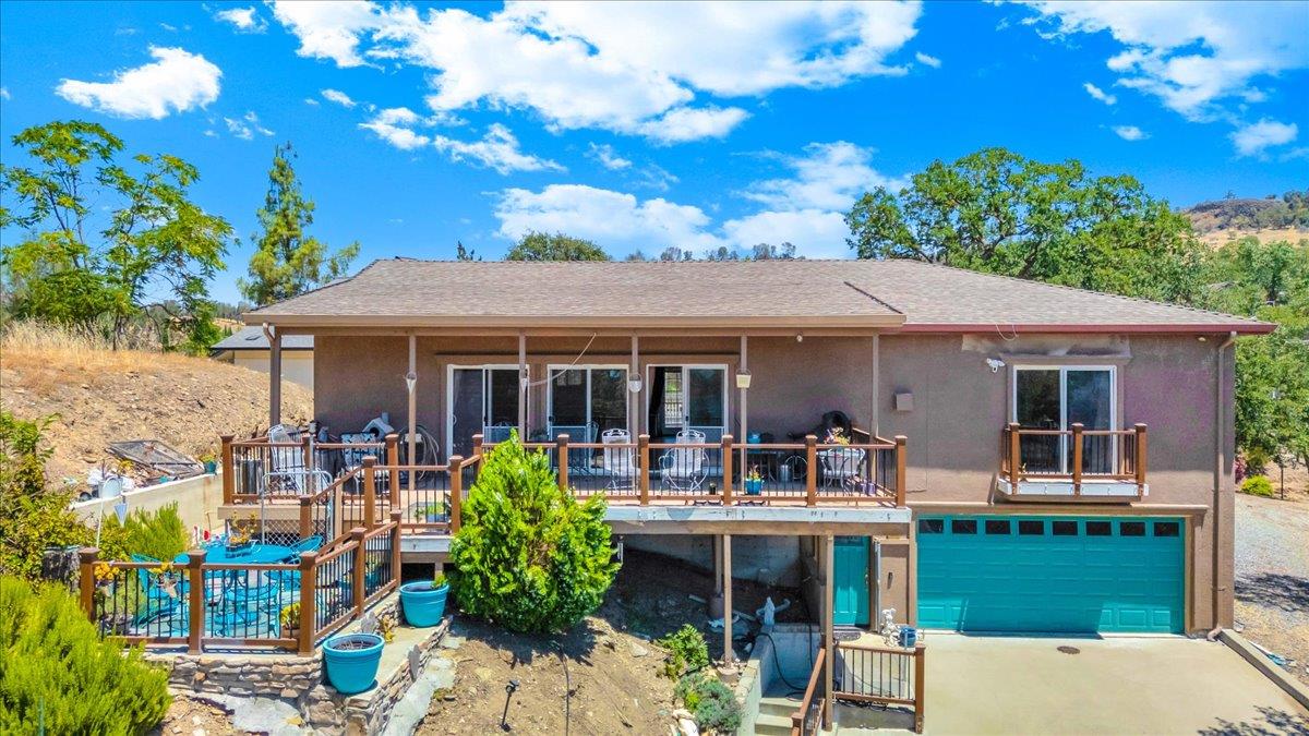 411 Sunrise Rd, Copperopolis, CA 95228