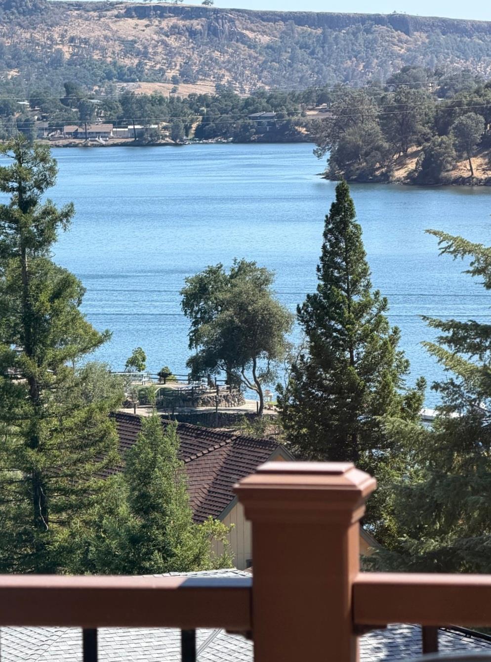411 Sunrise Rd, Copperopolis, CA 95228