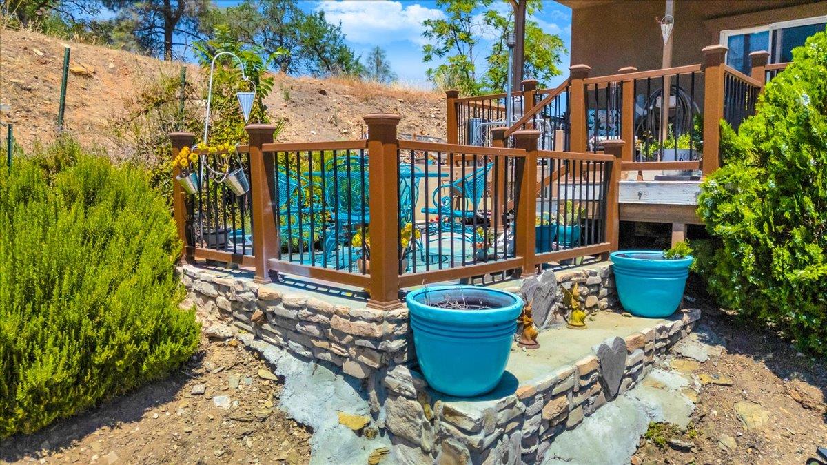 411 Sunrise Rd, Copperopolis, CA 95228