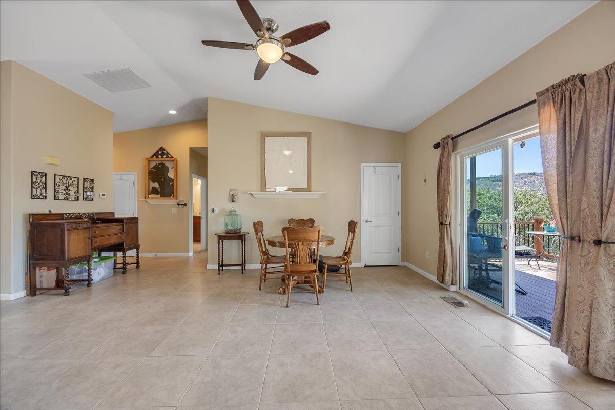 411 Sunrise Rd, Copperopolis, CA 95228
