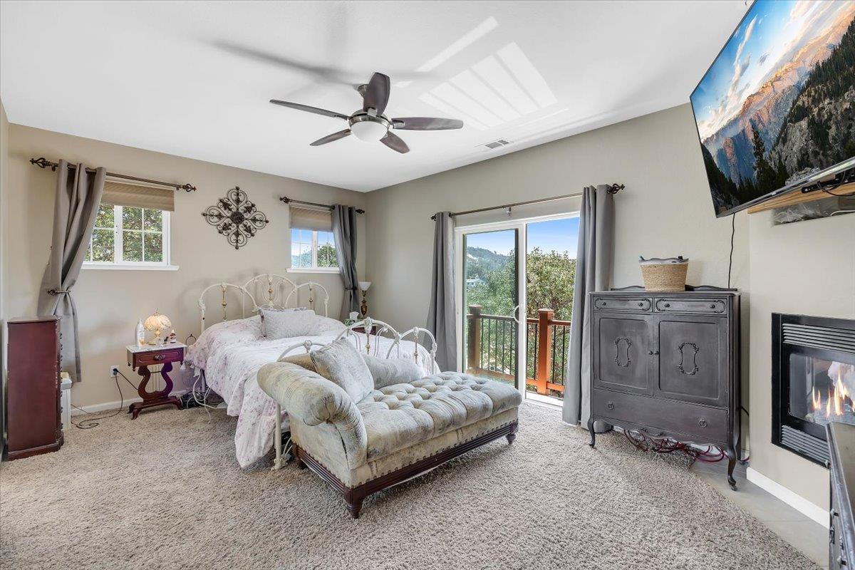 411 Sunrise Rd, Copperopolis, CA 95228