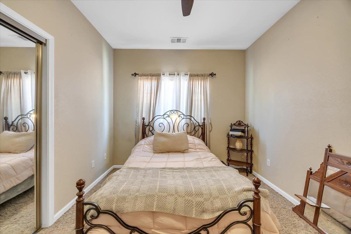 411 Sunrise Rd, Copperopolis, CA 95228