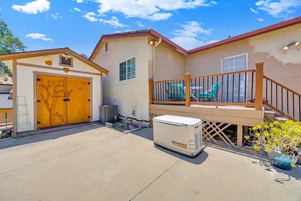 411 Sunrise Rd, Copperopolis, CA 95228