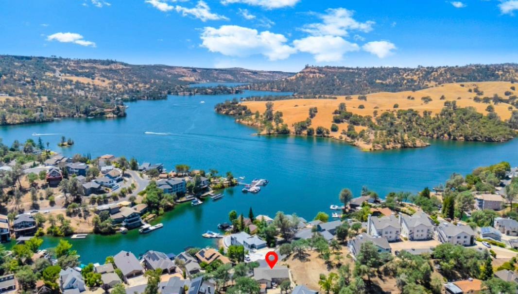 411 Sunrise Rd, Copperopolis, CA 95228