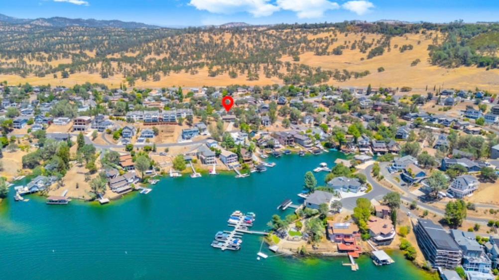 411 Sunrise Rd, Copperopolis, CA 95228