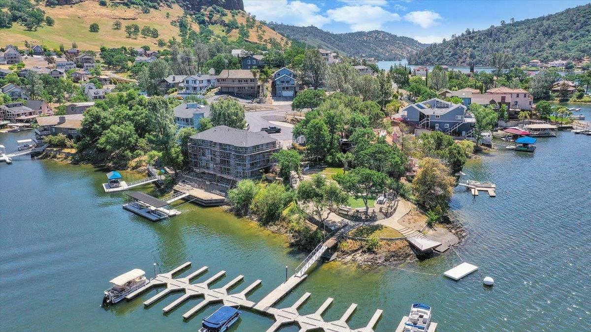 411 Sunrise Rd, Copperopolis, CA 95228