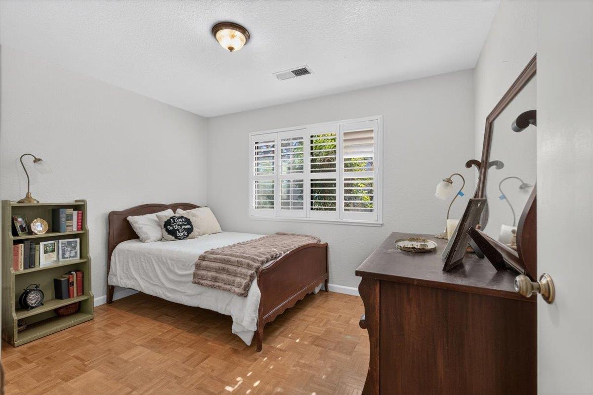 3545 Blackstone Way, Modesto, CA 95356