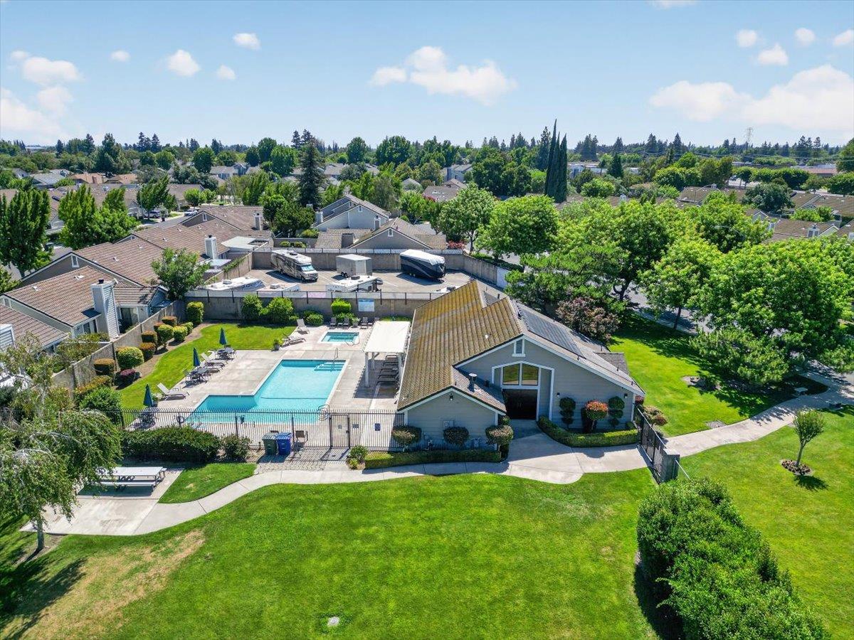 3545 Blackstone Way, Modesto, CA 95356