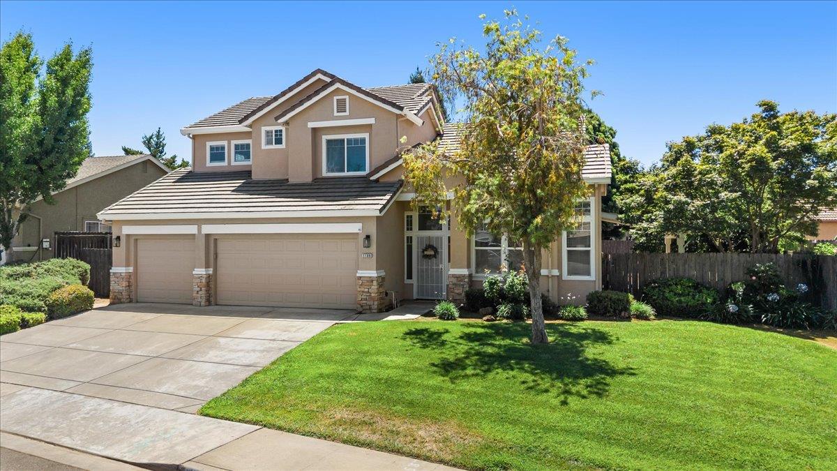 1109 Deitz Cir, Oakdale, CA 95361