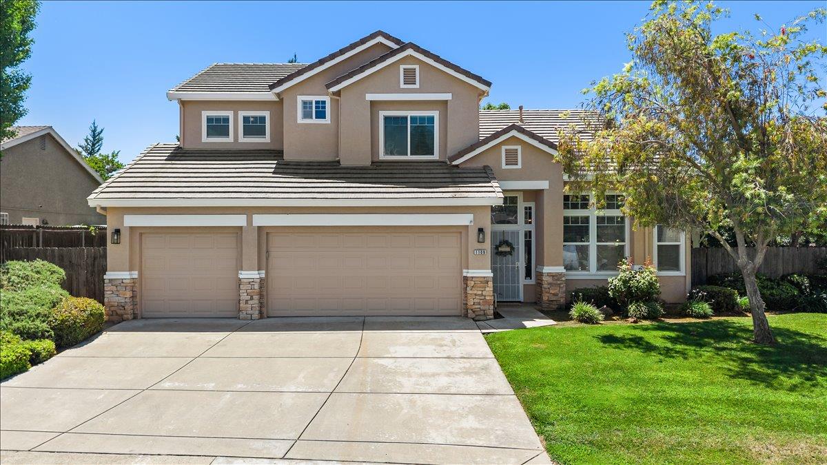 1109 Deitz Cir, Oakdale, CA 95361