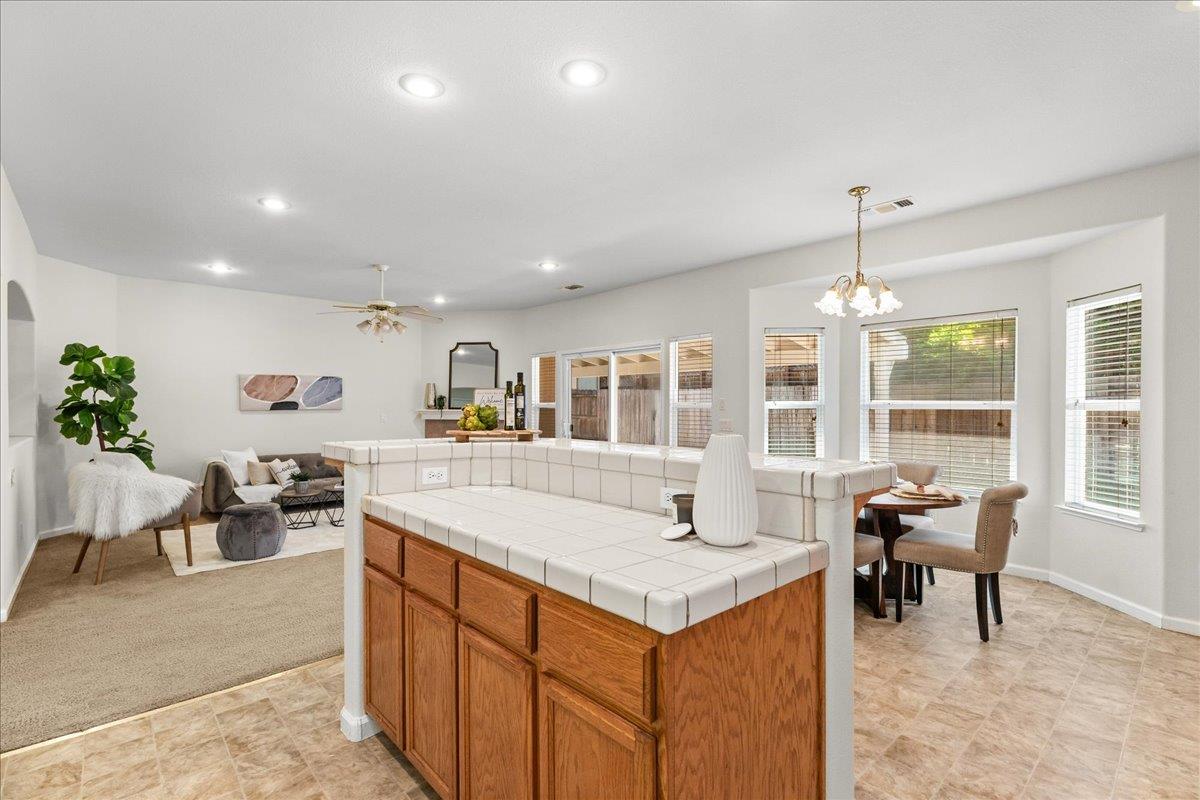 1109 Deitz Cir, Oakdale, CA 95361
