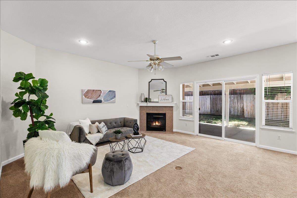 1109 Deitz Cir, Oakdale, CA 95361