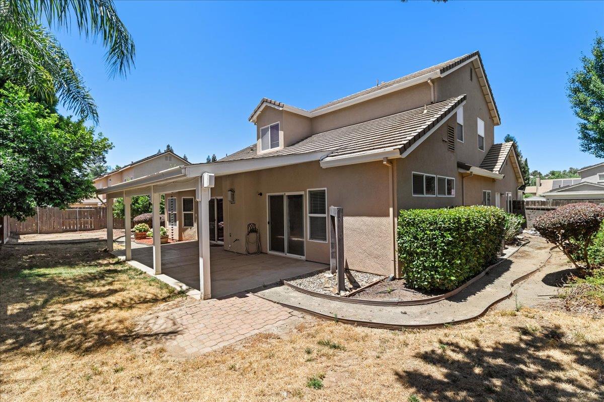 1109 Deitz Cir, Oakdale, CA 95361