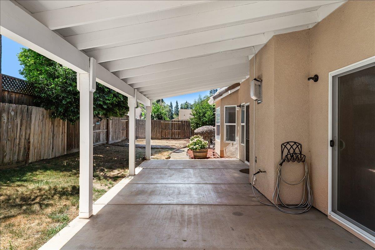 1109 Deitz Cir, Oakdale, CA 95361