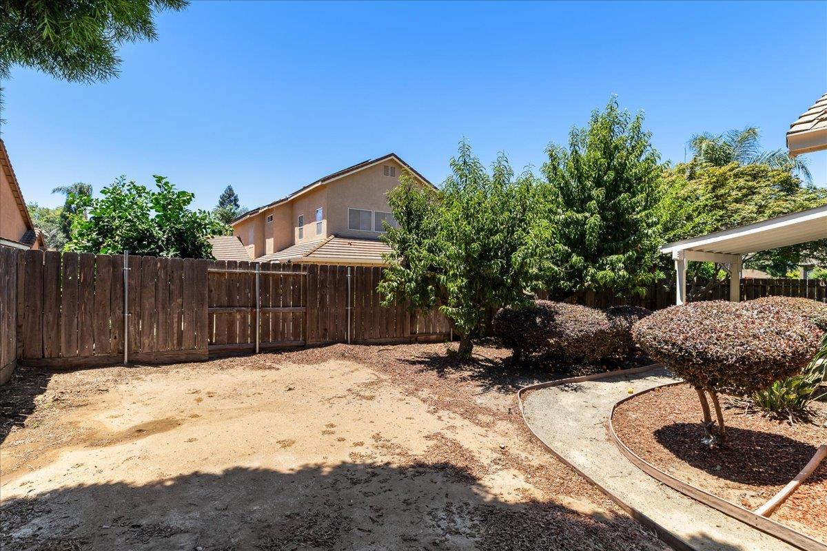 1109 Deitz Cir, Oakdale, CA 95361
