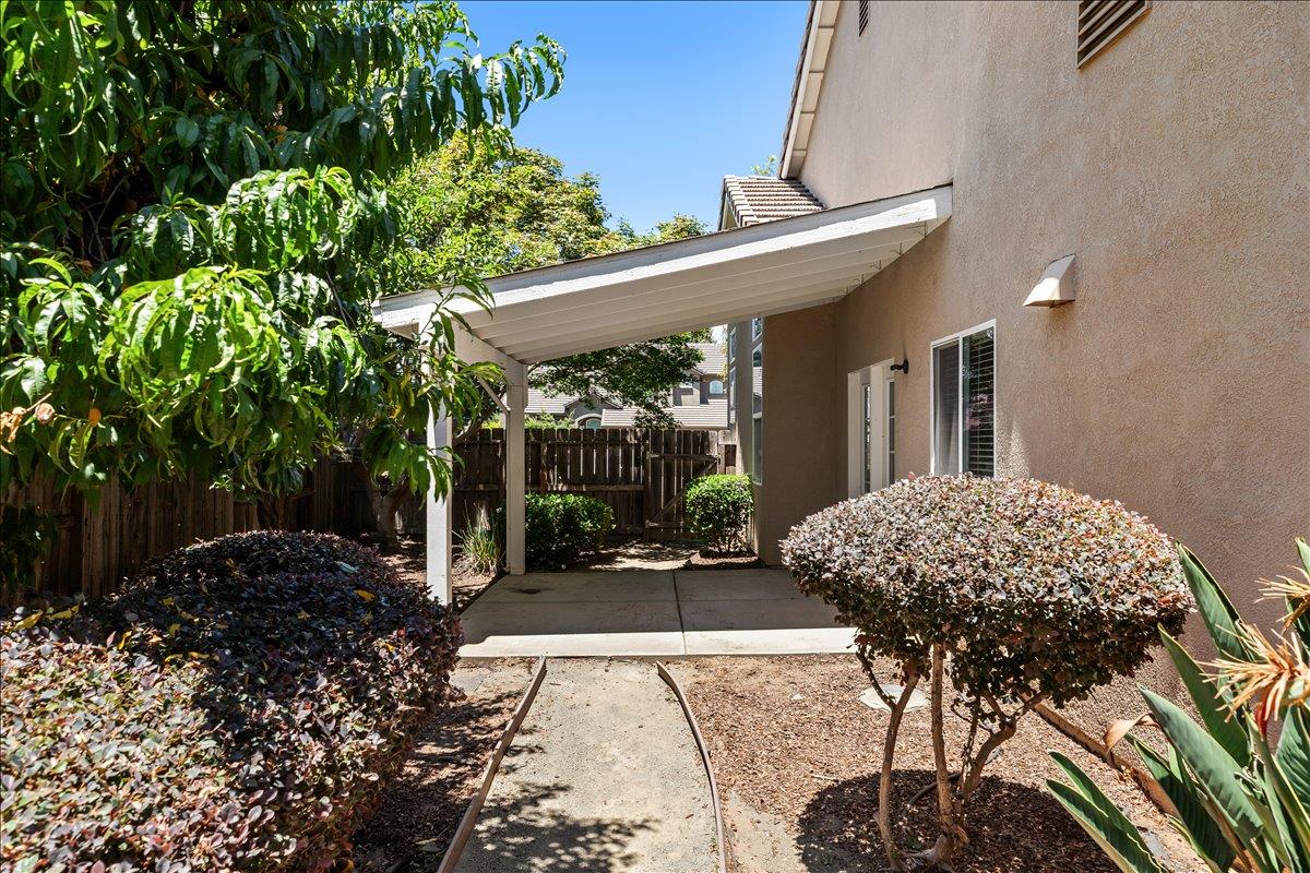 1109 Deitz Cir, Oakdale, CA 95361