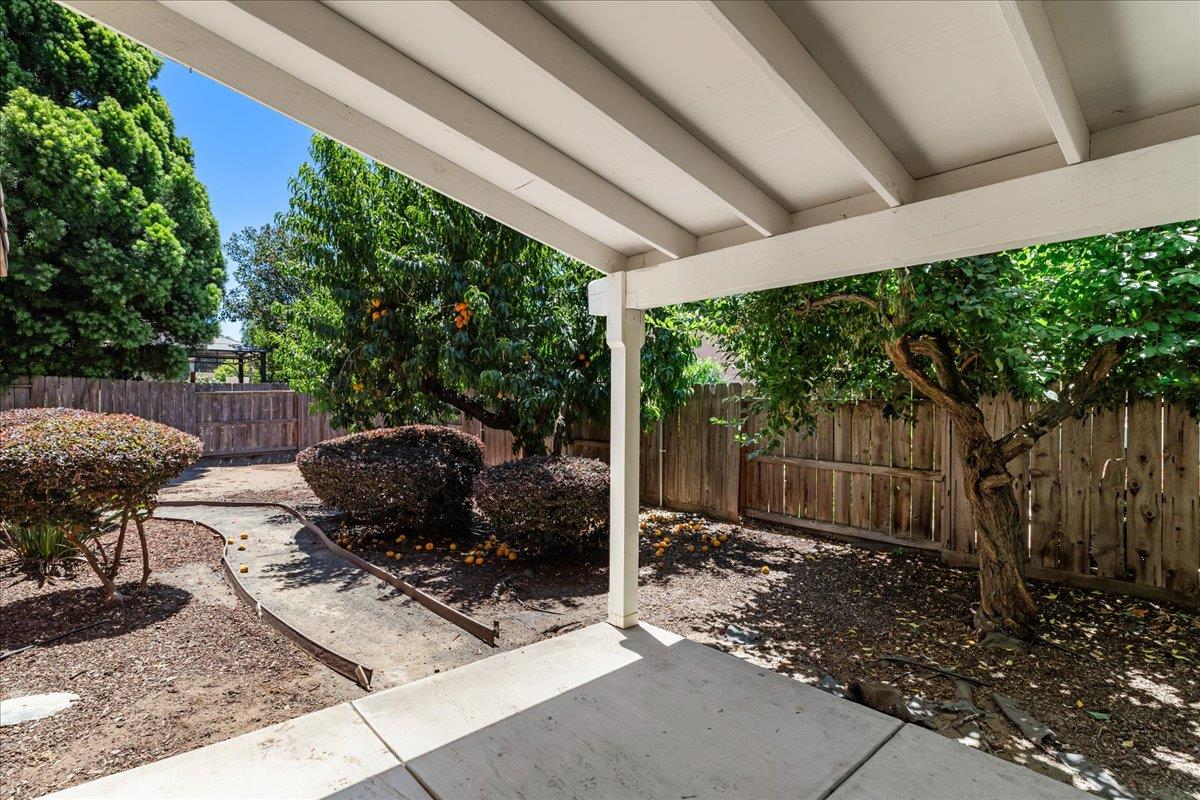 1109 Deitz Cir, Oakdale, CA 95361