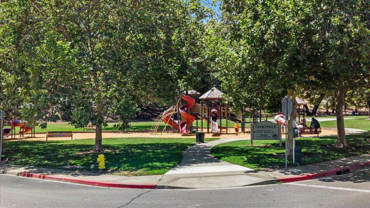 1109 Deitz Cir, Oakdale, CA 95361