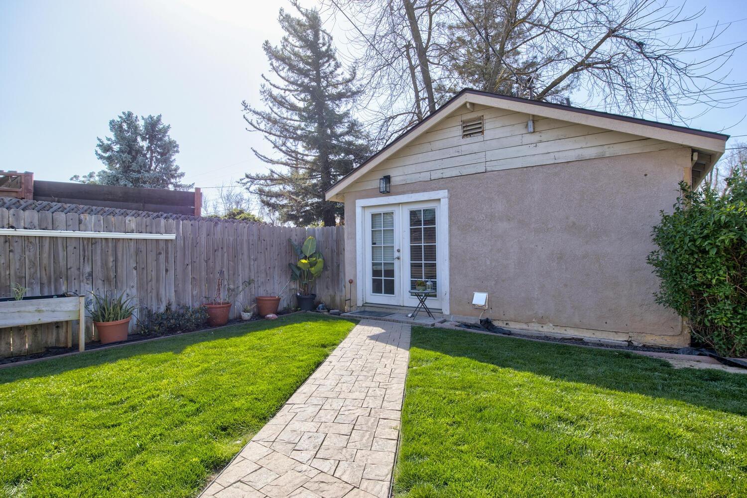 1705 Concord Ave, Modesto, CA 95350