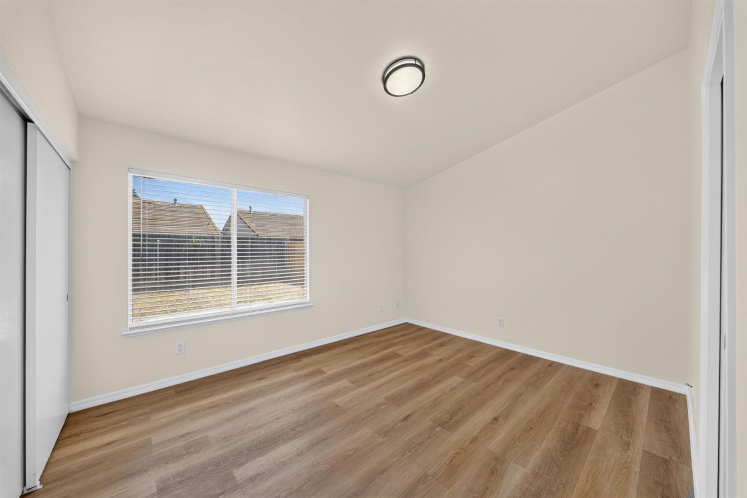 5529 W Norwich Ave, Fresno, CA 93722