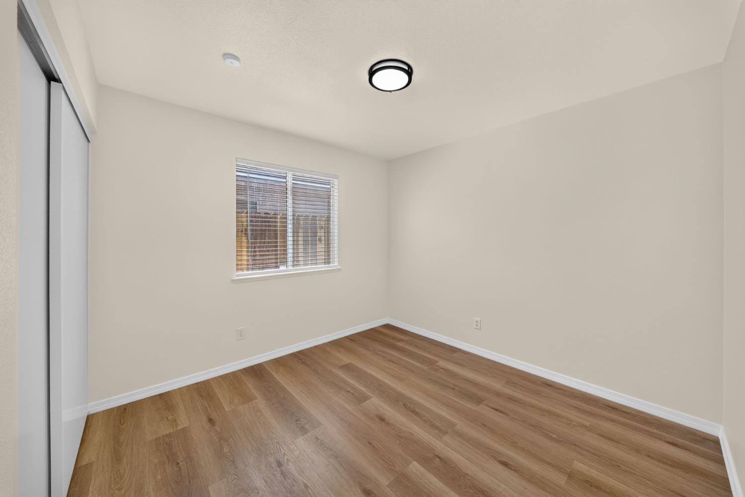 5529 W Norwich Ave, Fresno, CA 93722