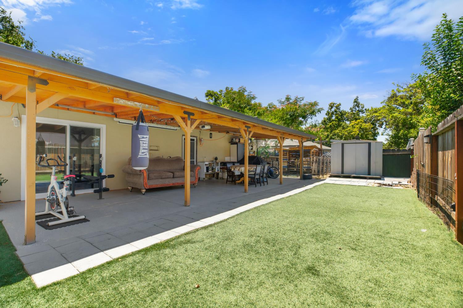 1717 Ensenada Dr, Modesto, CA 95355