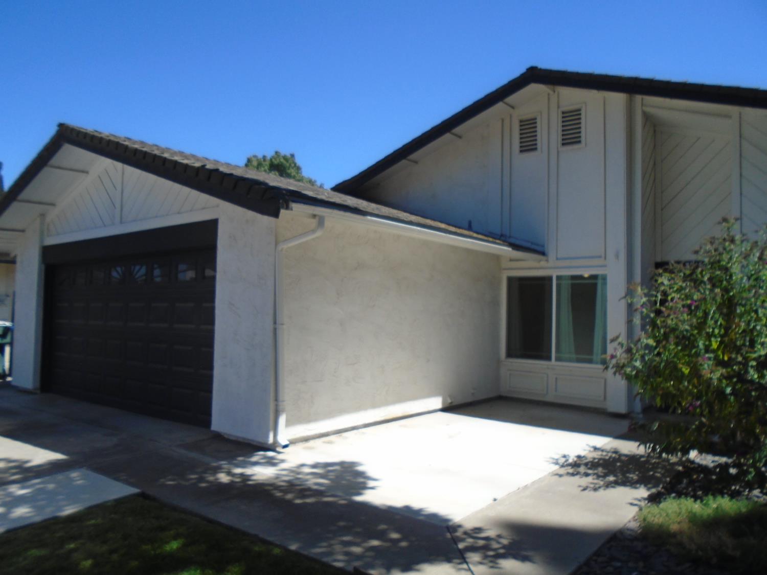 3316 Mesquite Way, Modesto, CA 95355