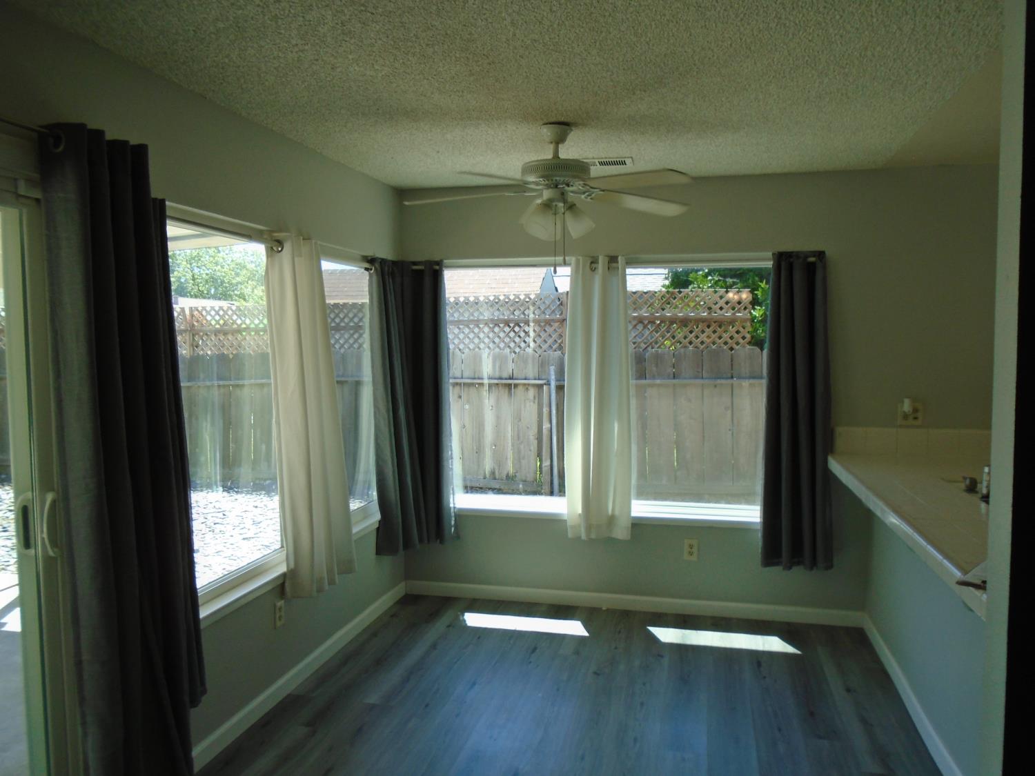 3316 Mesquite Way, Modesto, CA 95355
