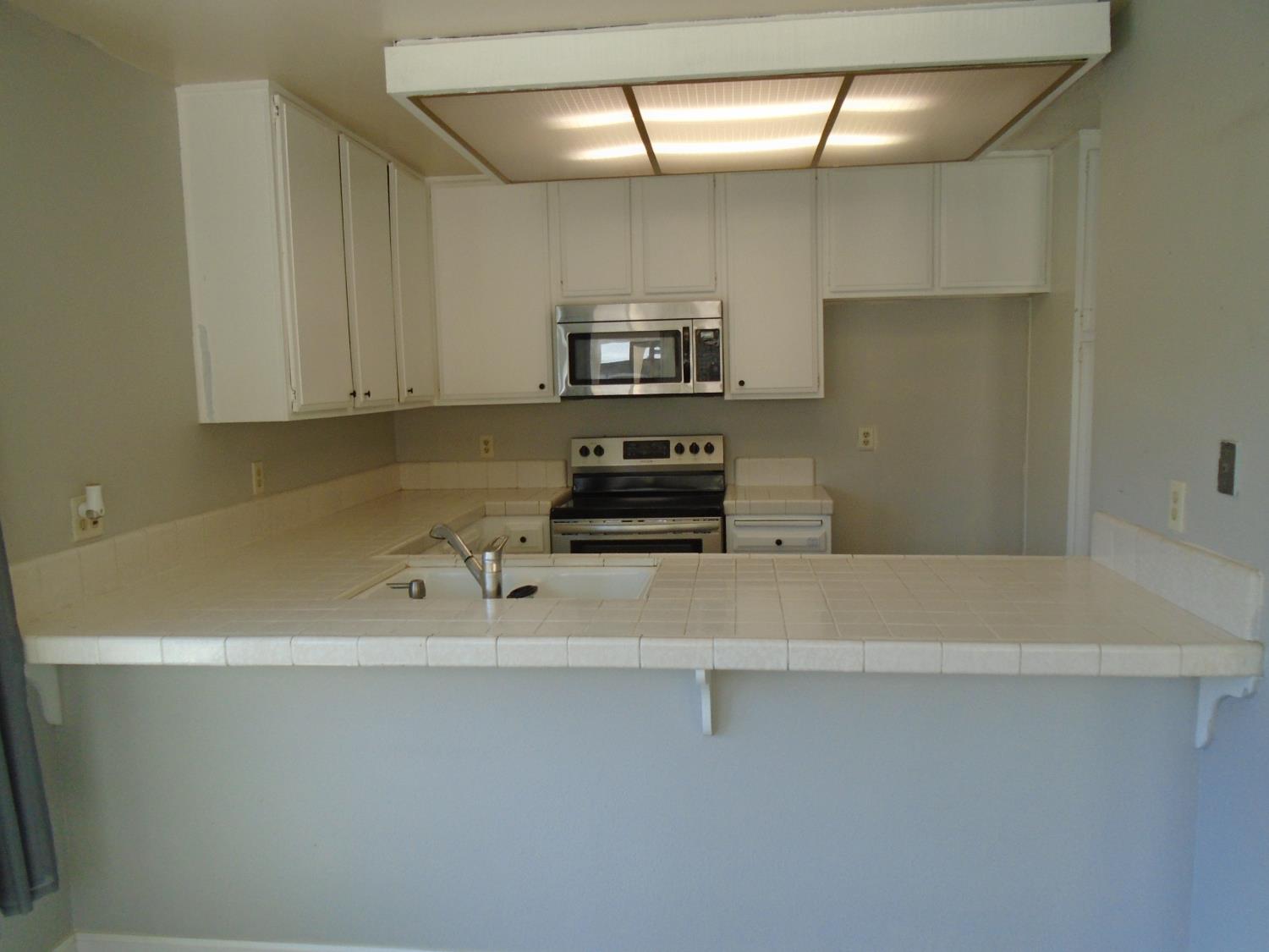 3316 Mesquite Way, Modesto, CA 95355