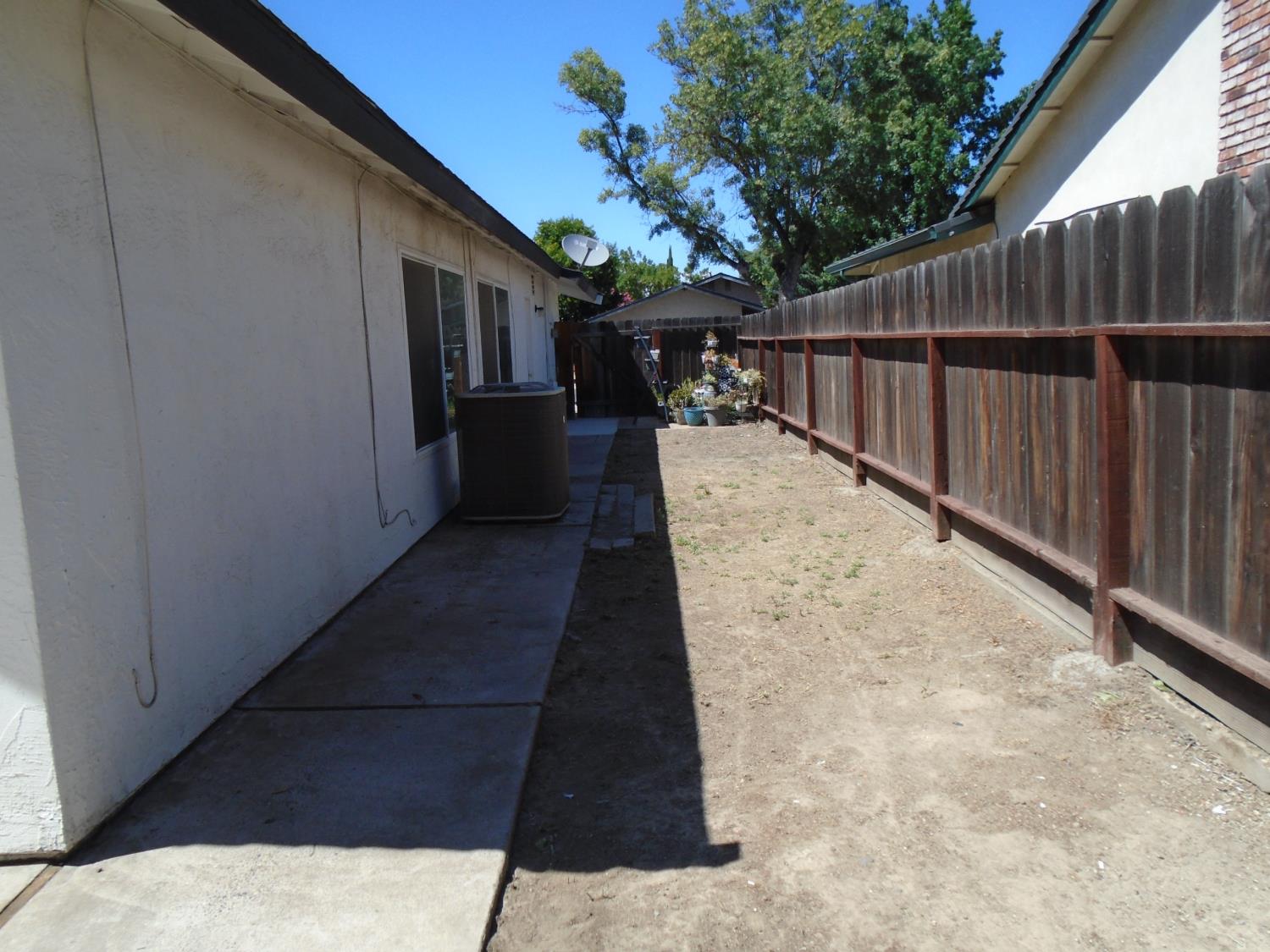 3316 Mesquite Way, Modesto, CA 95355