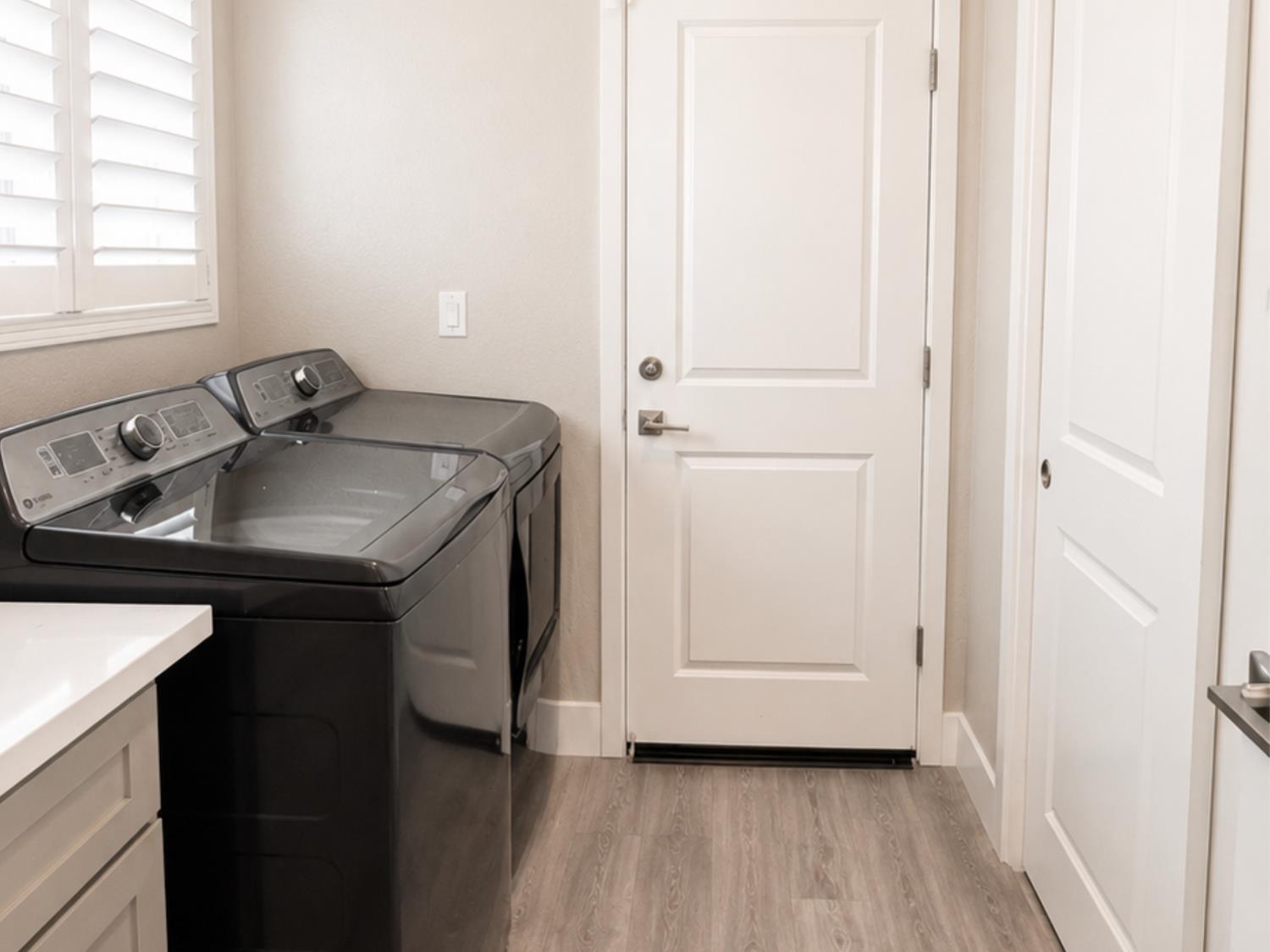 2024 De La Vina, Atwater, CA 95301