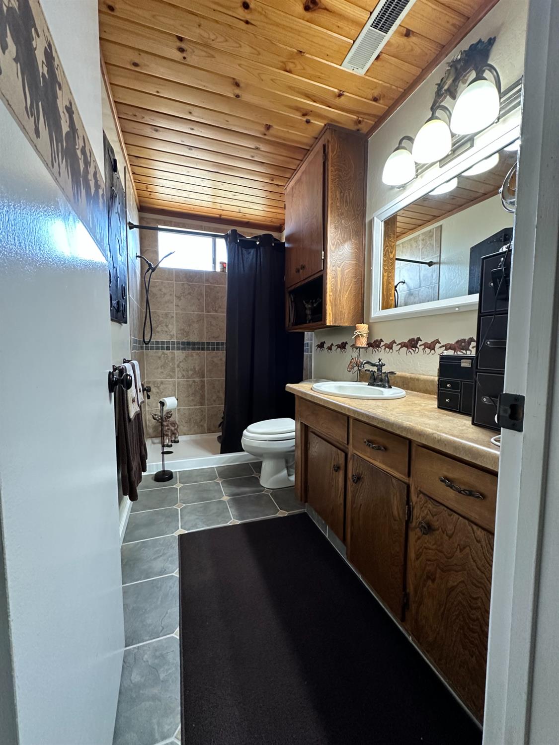 955 Elma St, Hickman, CA 95323