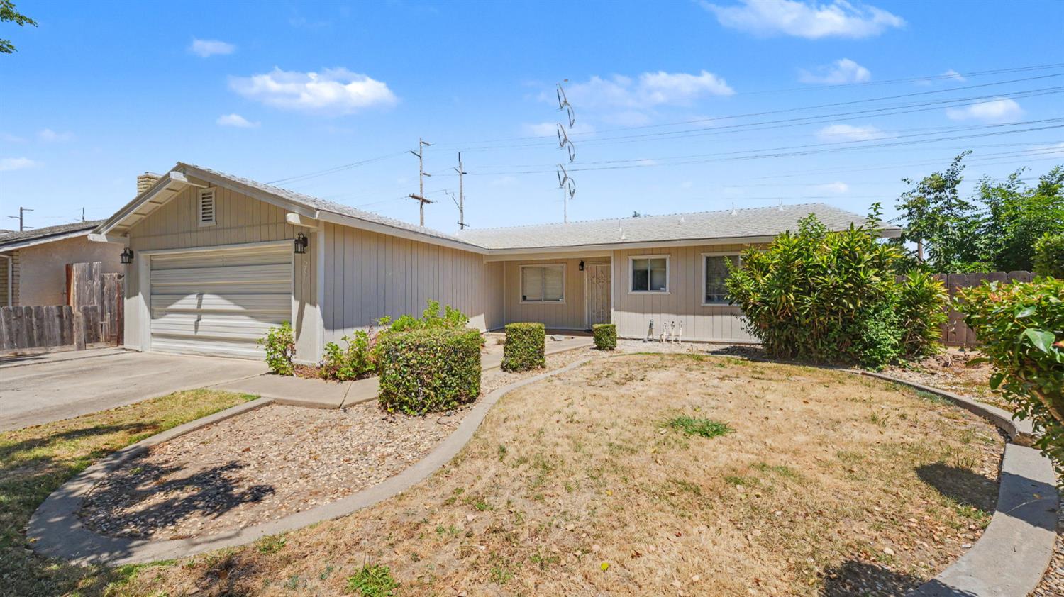 1200 Guiseppe Ln, Modesto, CA 95355