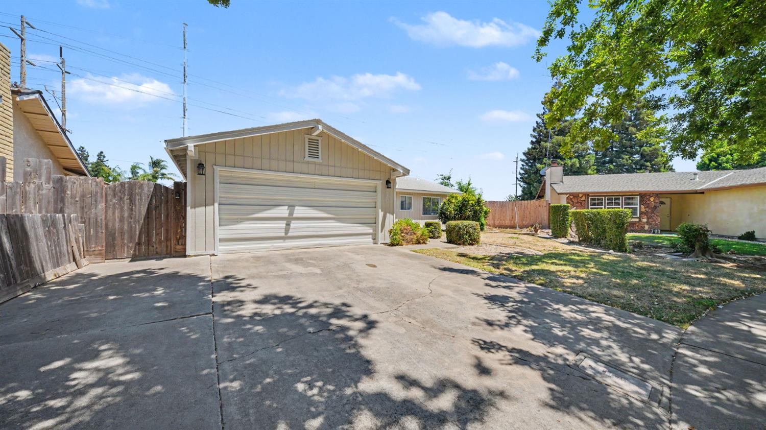 1200 Guiseppe Ln, Modesto, CA 95355