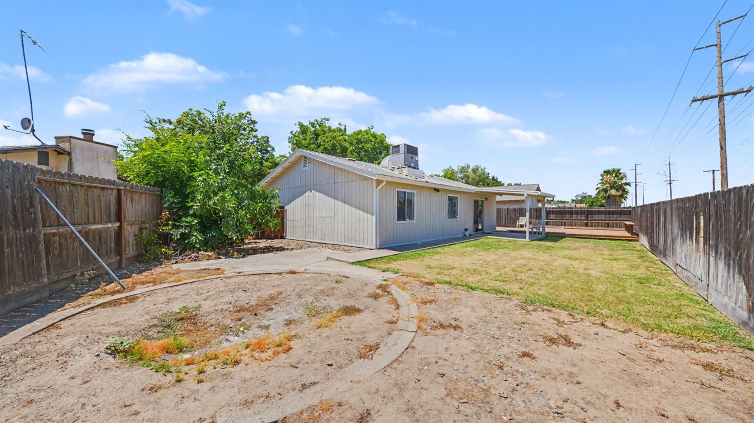 1200 Guiseppe Ln, Modesto, CA 95355