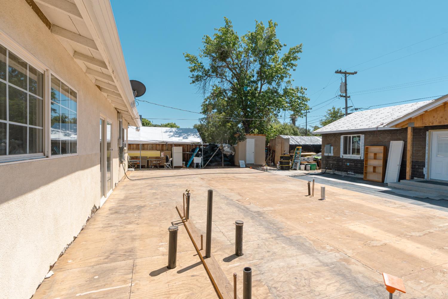 819 Jeffrey Rd, Los Banos, CA 93635