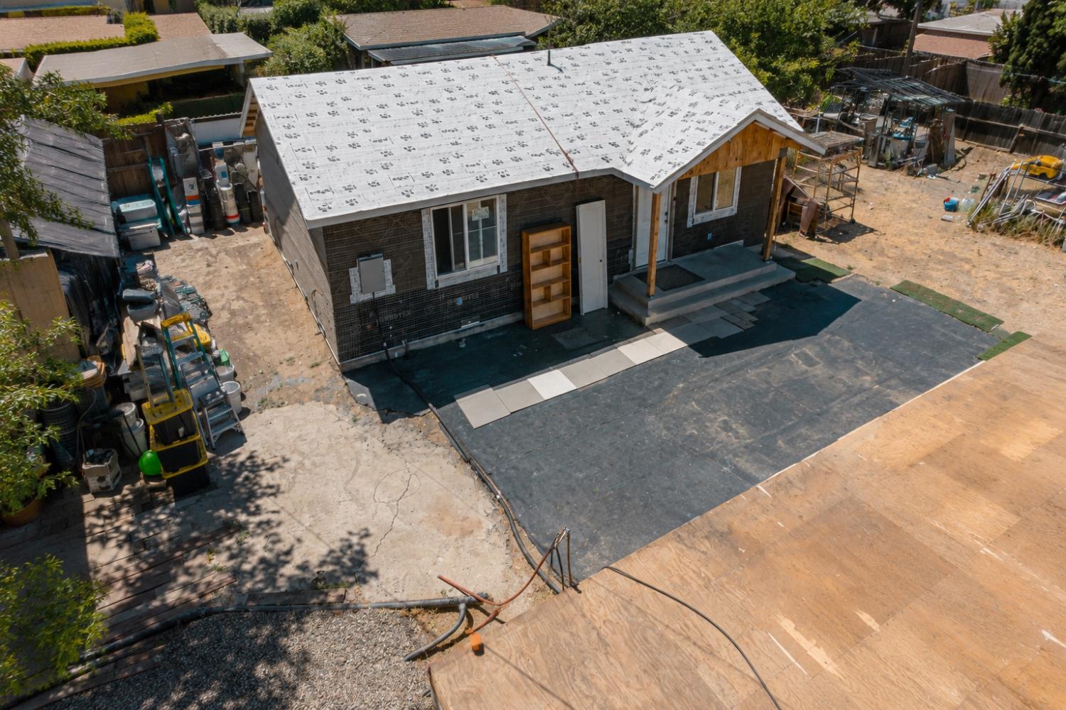 819 Jeffrey Rd, Los Banos, CA 93635