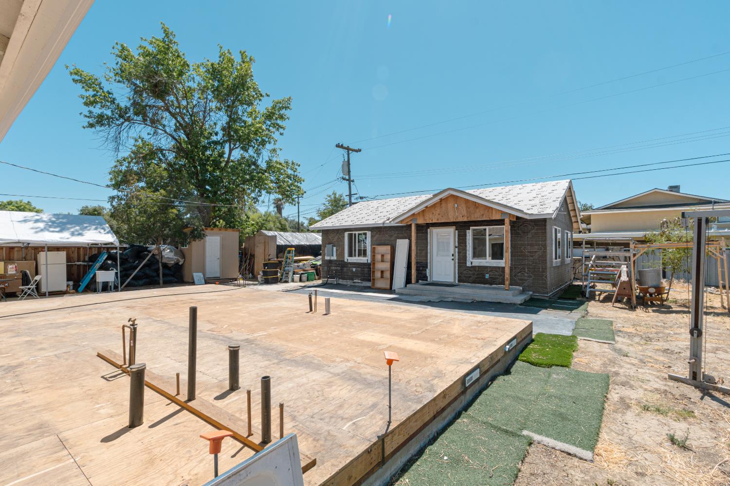 819 Jeffrey Rd, Los Banos, CA 93635